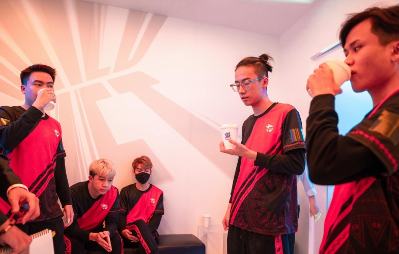 Kết quả CKTG Tốc Chiến ngày 2/7: Team Flash hủy diệt JDG