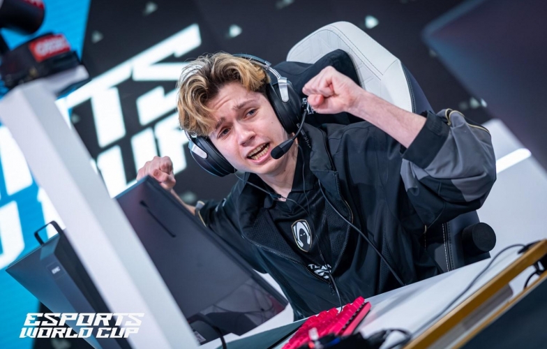 Trực tiếp Chung Kết VALORANT EWC 2025: Fnatic vs Team Heretics