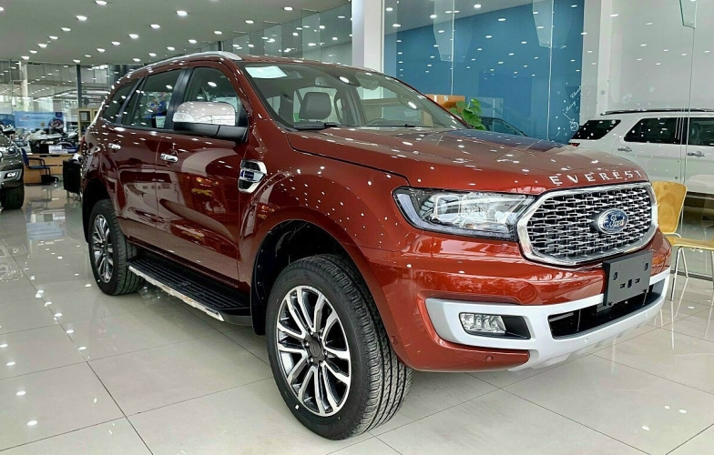 Mẫu SUV 7 nào đang giảm tới 100 triệu khiến Toyota Fortuner lo “sốt vó”