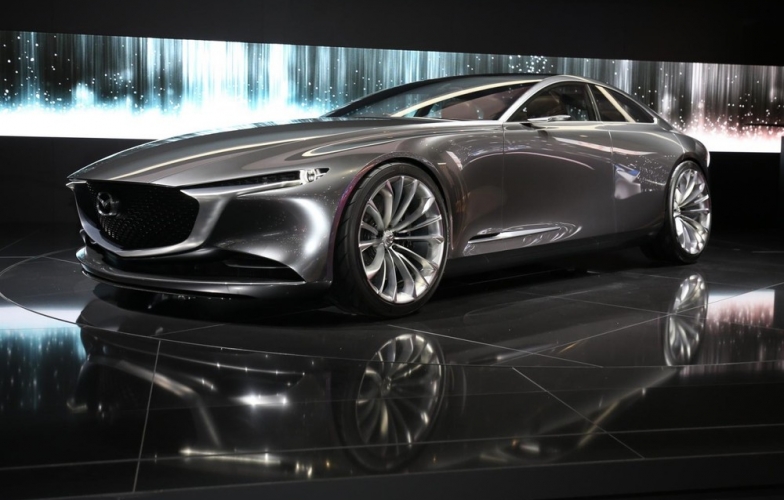 Mazda 6 thế hệ mới 'gây sốt' với thiết kế như siêu xe, động cơ “khủng”