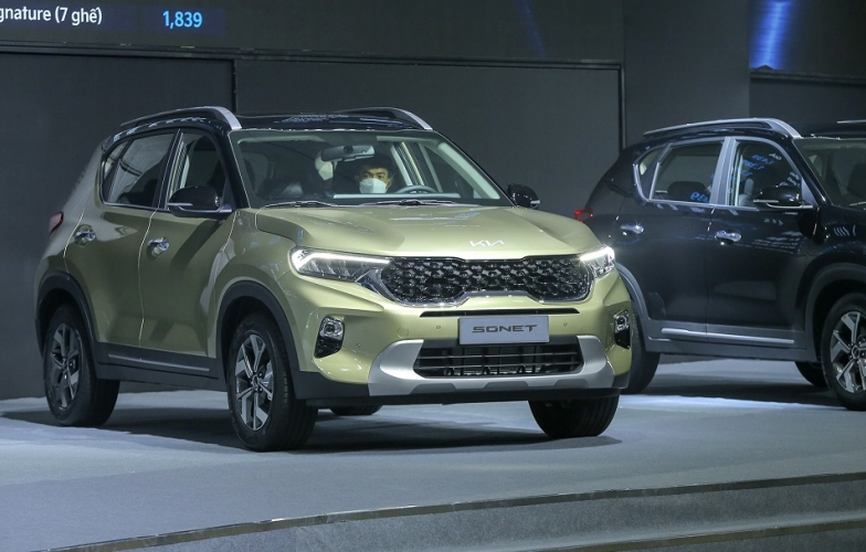 Kia Sonet ra mắt tại Việt Nam với giá từ 499 triệu, đe nẹt Toyota Raize