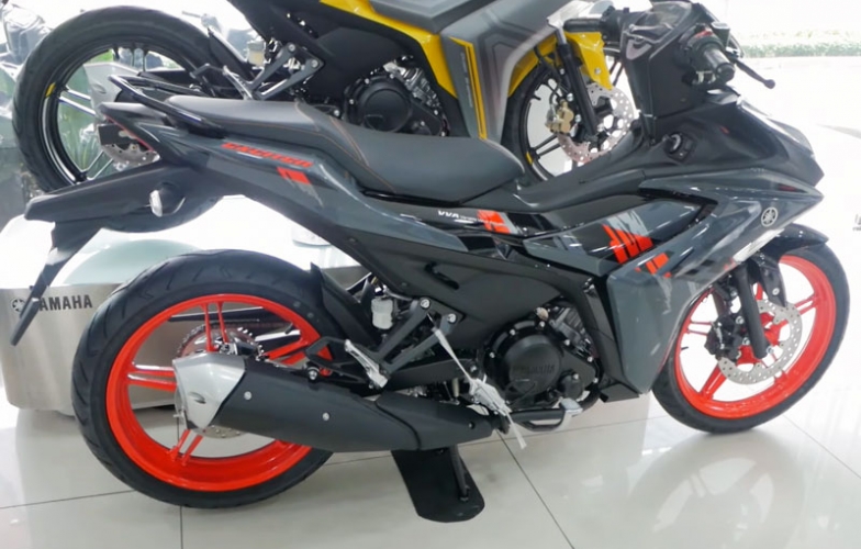 Yamaha Exciter 155 VVA bản giới hạn cực đẹp về đại lý, cạnh tranh Winner X