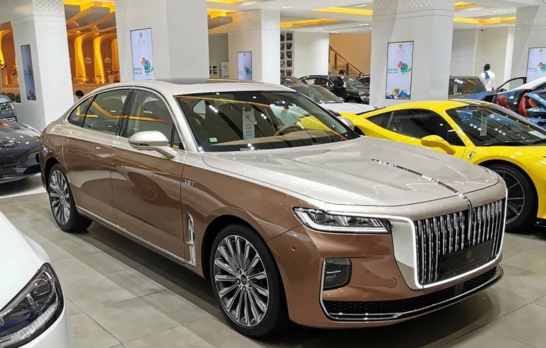 Hongqi ra mắt 2 mẫu xe mới tại Việt Nam: thiết kế như Rolls-Royce, giá rẻ