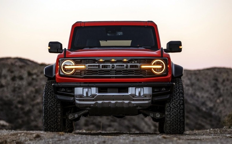 Ford ra mắt mẫu SUV có khả năng off-road đỉnh, thiết kế cực chất