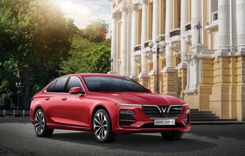 Giá hấp dẫn, VinFast Lux A2.0 dẫn đầu phân khúc sedan hạng E năm 2021