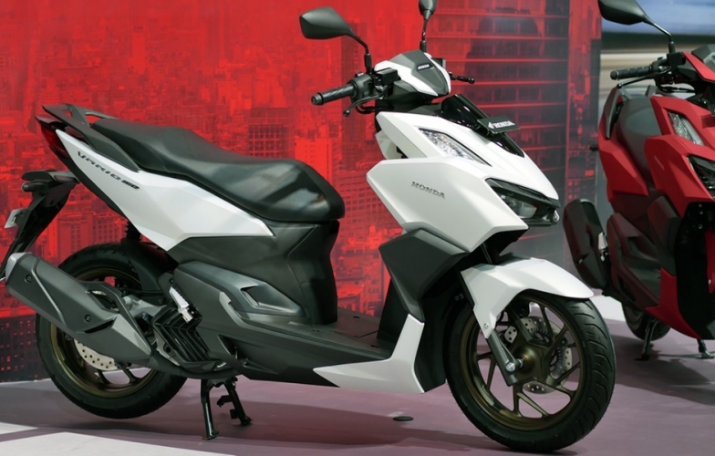 Honda Vario 160 chốt giá từ 74 triệu đồng tại Việt Nam, đe nẹt NVX 155