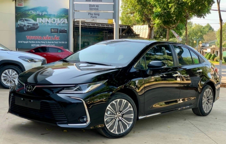 Chi tiết Toyota Corolla Altis 2022 tại đại lý, giá cao nhất 868 triệu đồng
