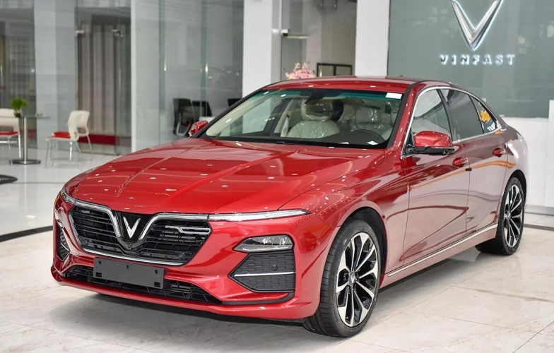 Mua VinFast Lux A2.0 tiết kiệm hàng trăm triệu đồng nhờ được áp dụng 3 voucher Vinhomes