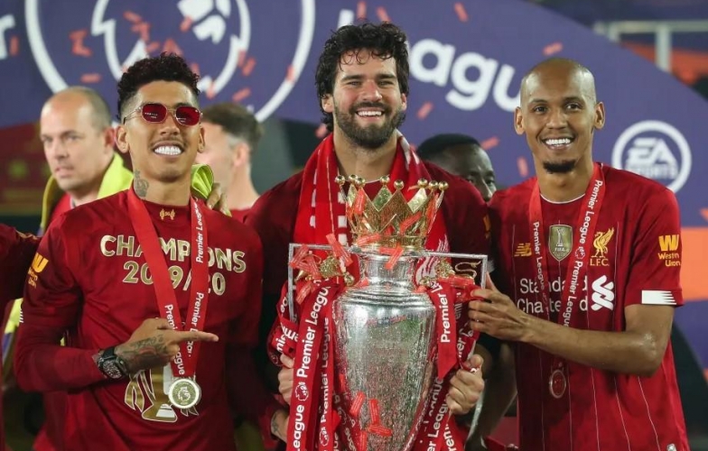 Cựu sao Liverpool bất ngờ được gọi lên ĐT Brazil