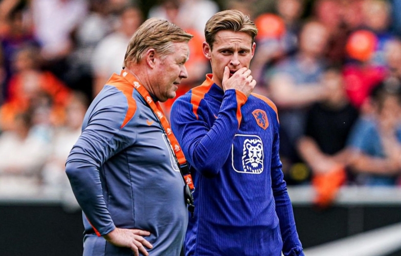 Sao Barca gây sốt vì dám ẩn ý HLV tuyển Hà Lan 'không thông minh'