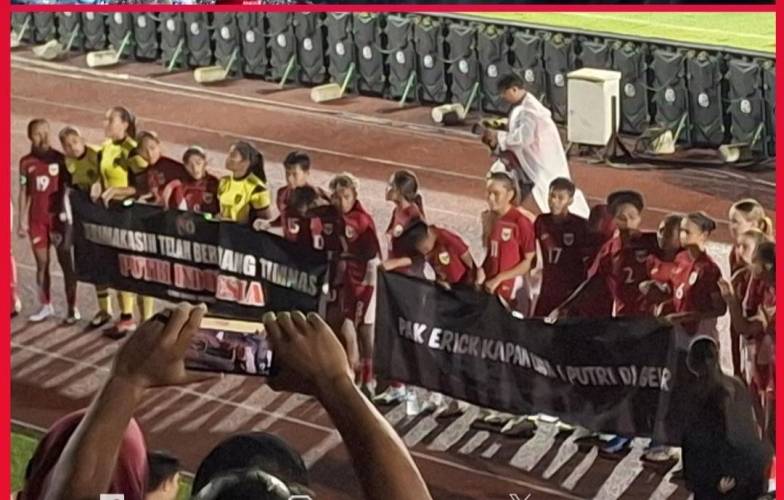 Hàng loạt cầu thủ Indonesia chất vấn Chủ tịch PSSI sau thất bại