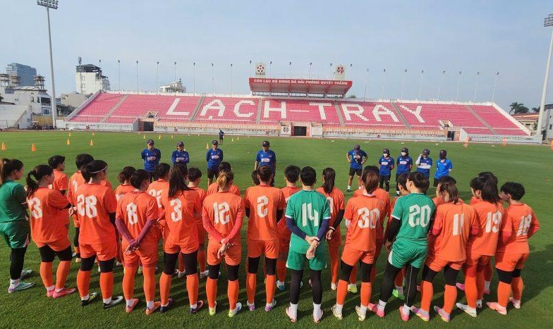 ĐT nữ Việt Nam tập bài đặc biệt chuẩn bị cho AFF Cup