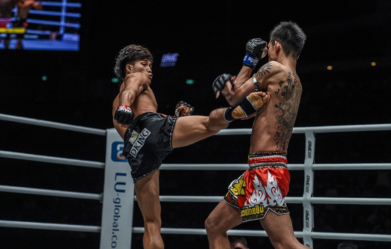 ‘Độc Cô Cầu Bại’ làng Muay Việt ký hợp đồng, đấu 6 trận chuyên nghiệp năm 2022?