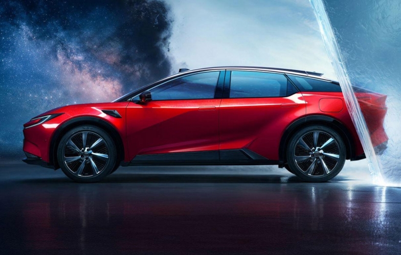 Toyota bZ5: 'Con Át chủ bài' của hãng xe Nhật thách thức Tesla Model Y