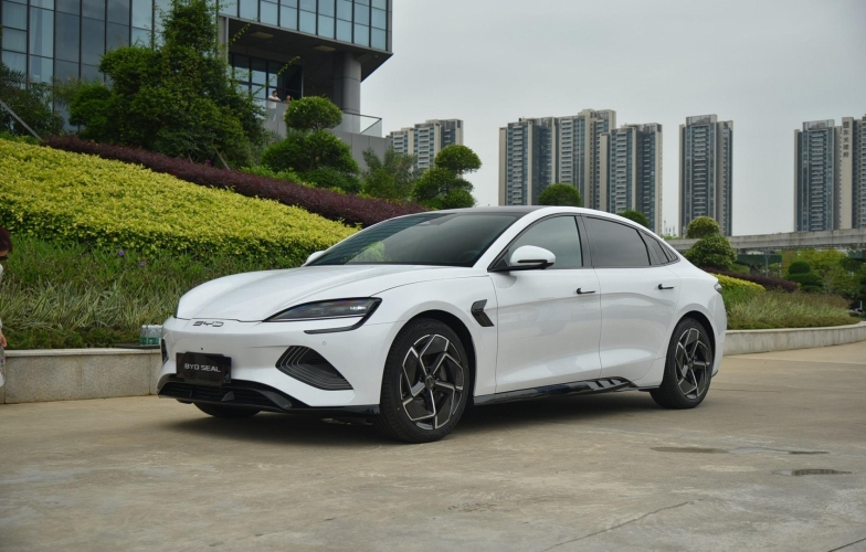 Xe điện Trung Quốc giảm giá mạnh tại Việt Nam: Wuling Bingo, BYD Atto 3 và Seal “chạm đáy” mới