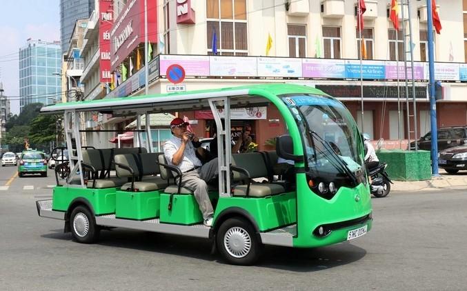 Hà Nội: Buýt mini sẽ thay thế xe máy xăng từ năm 2026