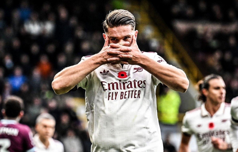 BXH Ngoại hạng Anh mới nhất: Ông lớn hồi sinh, cuộc đua nóng bỏng