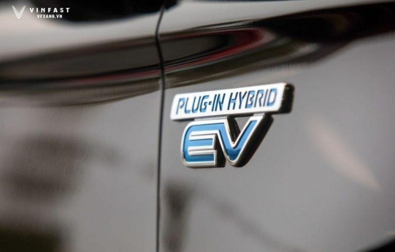 VinFast ra mắt xe hybrid: Hybrid cắm sạc, vậy động cơ xăng loại nào?