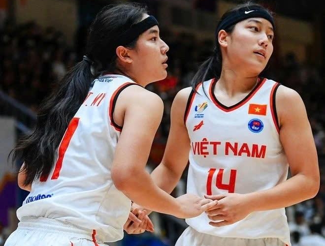 Cặp song sinh Việt kiều Thảo My - Thảo Vy giành “vàng” cho bóng rổ nữ Việt Nam