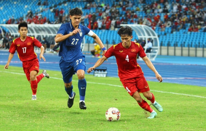 Sao HAGL về nước, U23 Việt Nam còn 2 thành viên mắc kẹt sau Dubai Cup