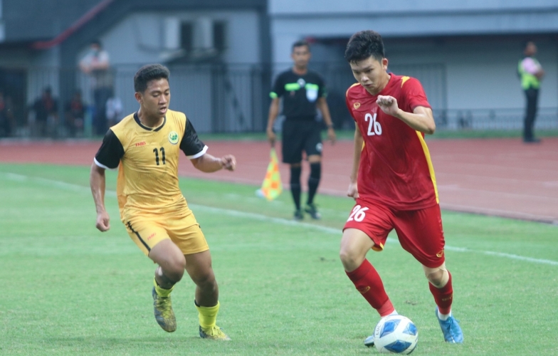 Thắng dễ Brunei, U19 Việt Nam tạm thời vượt qua Thái Lan, Indonesia