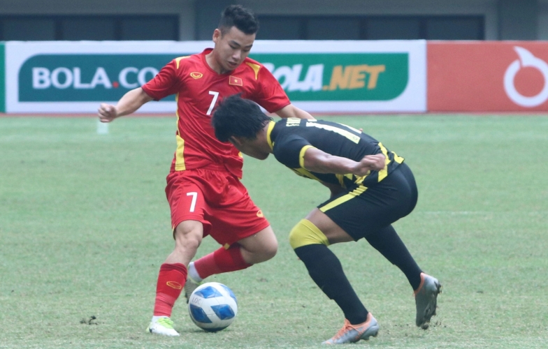 CĐV Malaysia: 'Việt Nam lẫn Thái Lan phải khiếp sợ trước chúng ta'