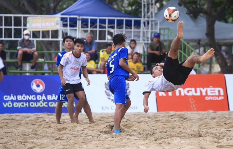 Đà Nẵng thắng cực đậm Bình Định 8-2