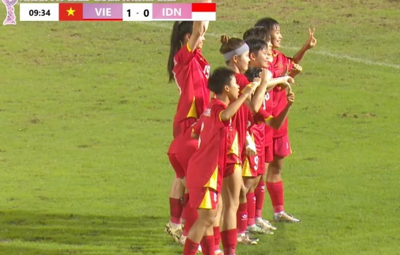 Trực tiếp U19 Việt Nam 1-0 Indonesia: Siêu phẩm đá phạt