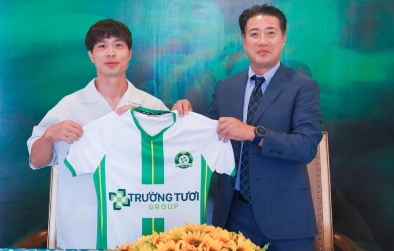 Chuyên gia Nhật Bản bất ngờ chia tay đội Công Phượng