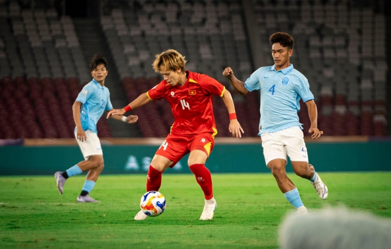 U23 Việt Nam thắng chật vật U23 Campuchia