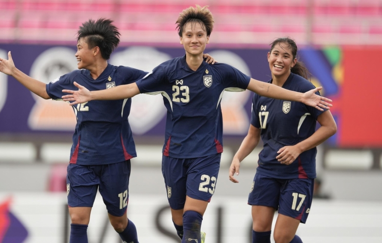 Thắng Indonesia 7-0, Thái Lan phả hơi nóng lên Việt Nam