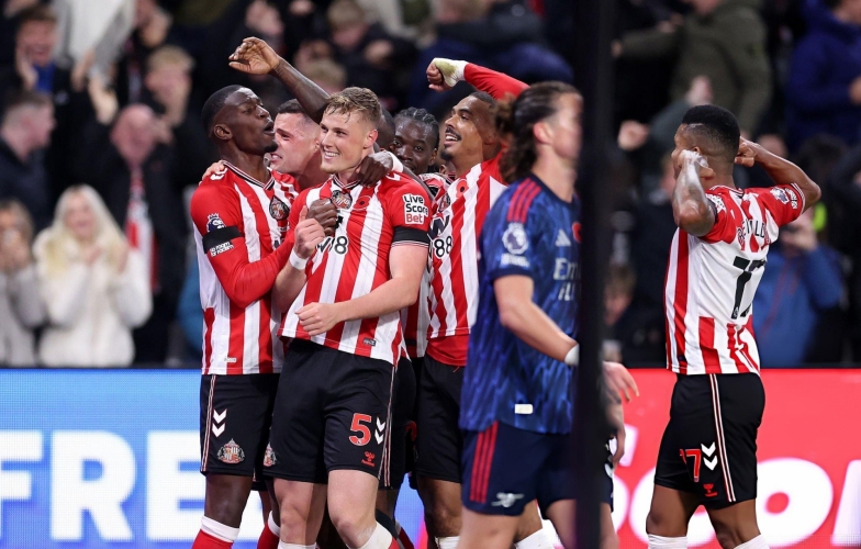 Trực tiếp Sunderland 1-0 Arsenal: Quá bất ngờ