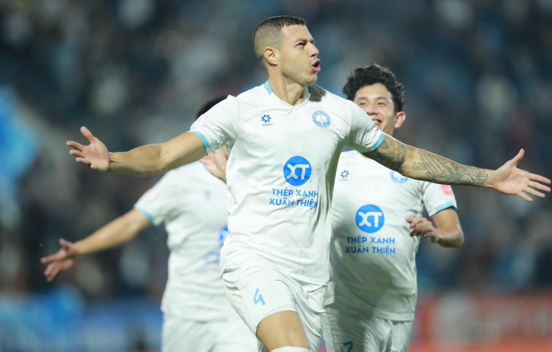 Trực tiếp Nam Định 1-0 Hà Nội: Chủ nhà mở điểm