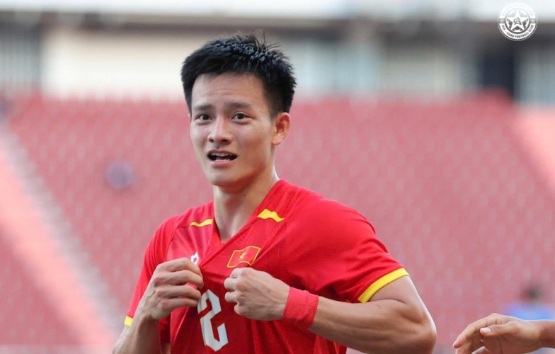 Tiền đạo U22 Việt Nam nói lời thật lòng sau siêu phẩm đá phạt