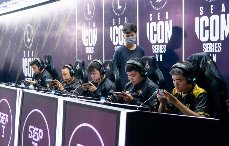 Icon Series SEA Mùa hè 2021: GameHome có điểm số đầu tiên, VEC lội ngược dòng cảm xúc