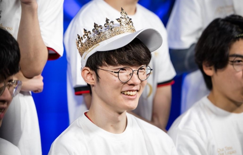 Gumayusi hé lộ về skin vô địch CKTG của T1, Faker tiếp tục được 'cưng chiều'