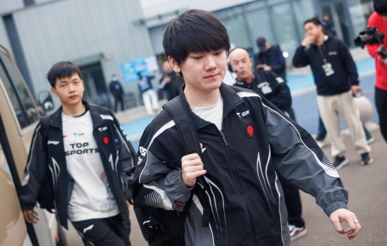 Cha đẻ Tiệm Phở của Anh Hai không quên ‘cà khịa’ LPL khi đính chính tin đồn về tựa game