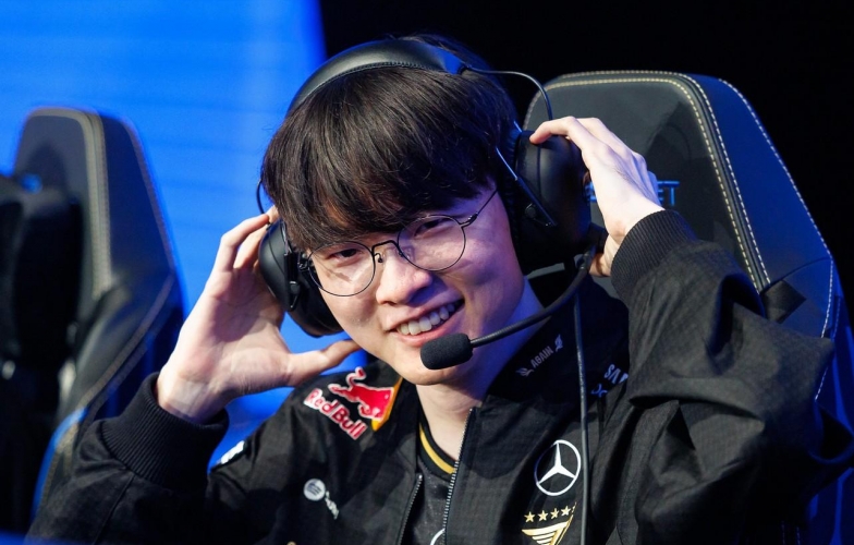 Bị chỉ trích vì cosplay Tiệm Phở của anh Hai, fan T1 tung 'chiêu cuối' khiến đối thủ cứng họng