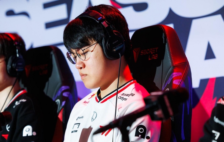 Cả Gumayusi lẫn Chovy đều thua thảm trước tuyển thủ 'quái vật' này tại Esports Awards 2025