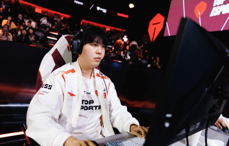 HLE chính thức công bố chiêu mộ Kanavi nhưng theo cách 'chẳng giống ai'