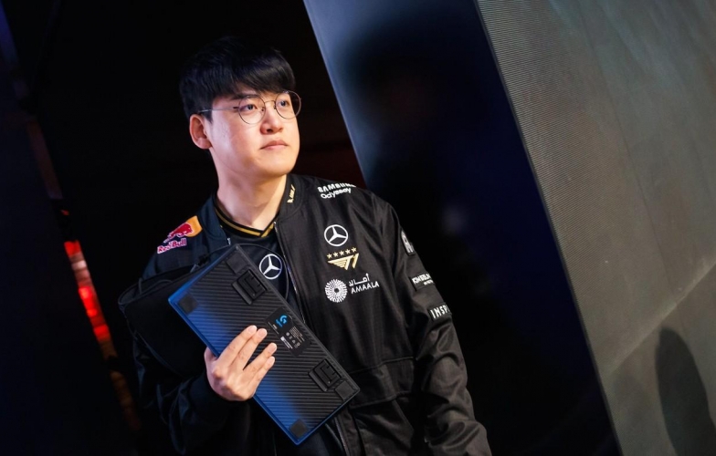 Hé lộ lý do thực sự khiến T1 không thể bảo vệ Gumayusi trước T1Gall