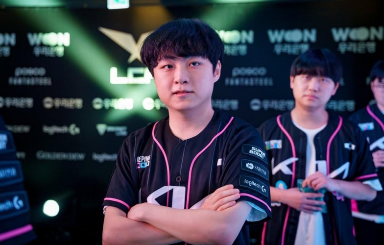 ShowMaker nói thẳng một điều về đồng đội mới từ T1