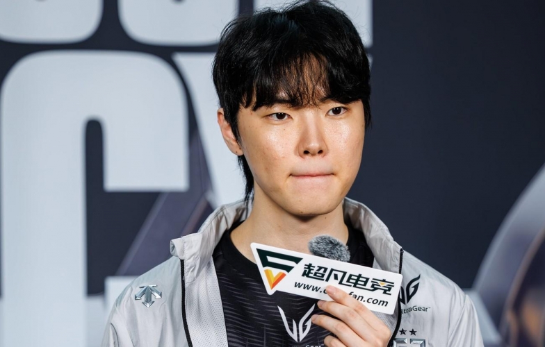 Chovy chia sẻ đầy đau lòng dù nhận giải 'Tuyển thủ xuất sắc nhất năm'