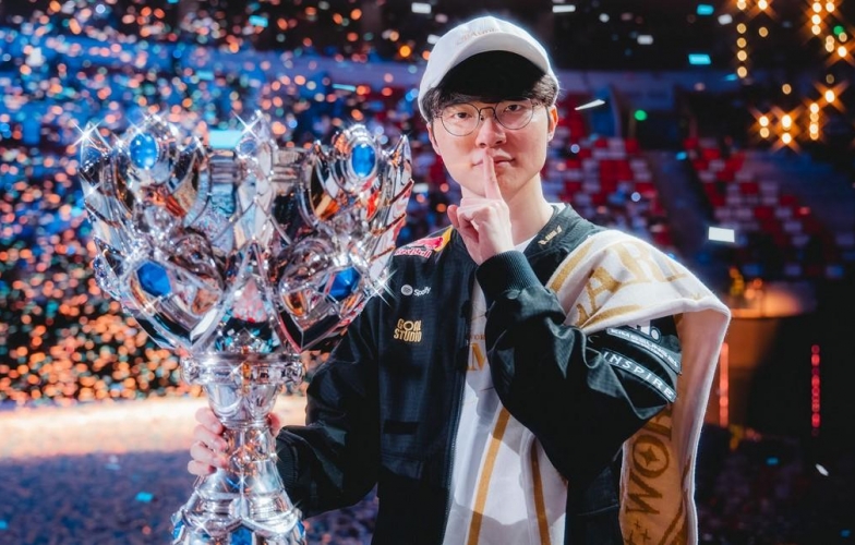 Xem trực tiếp T1 và huyền thoại Faker “giao lưu võ thuật” với tuyển thủ Việt ở đâu?