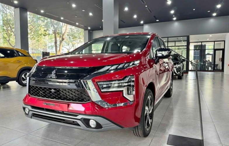 Nhiều xe MPV 7 chỗ giảm giá mạnh