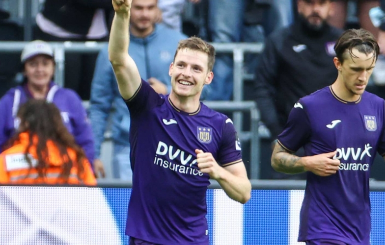 Man City ‘chuyển mục tiêu’ chiêu mộ sao trẻ lò La Masia