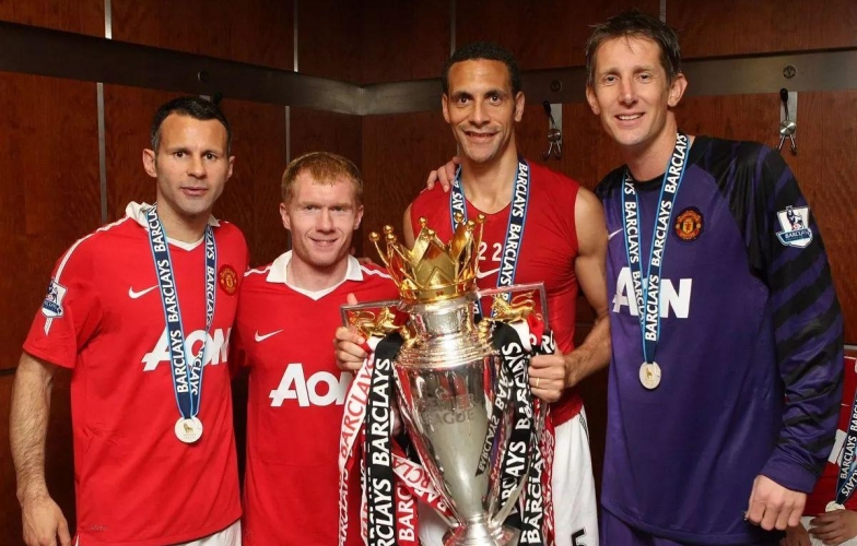 Van der Sar: 'Man United sẽ vô địch Ngoại hạng Anh mùa tới'