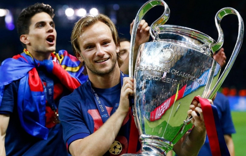 CHÍNH THỨC: Ivan Rakitic tuyên bố giải nghệ