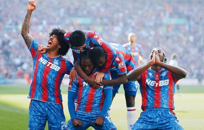 Lyon kháng cáo thành công, Crystal Palace nguy cơ bị loại khỏi Europa League.
