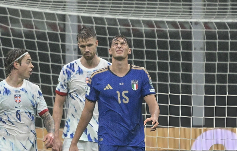 Italia đối mặt với cơn ác mộng World Cup